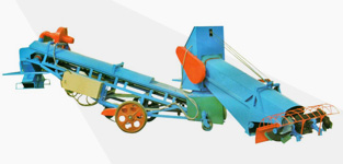 Mobile steering grain scraper